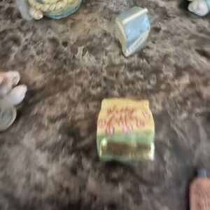 Charming Yellow and Green Home Accent